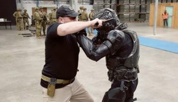 Training armour maker collaborates with VR platform - Kinetic XR